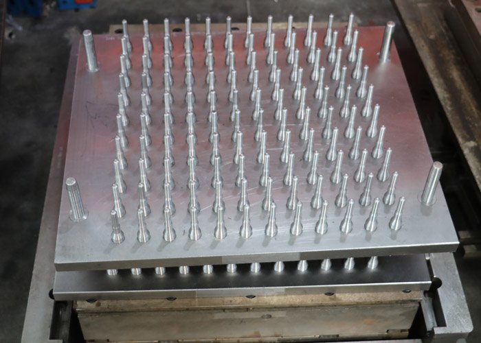 "liquid silicone rubber molding cleanroom production"