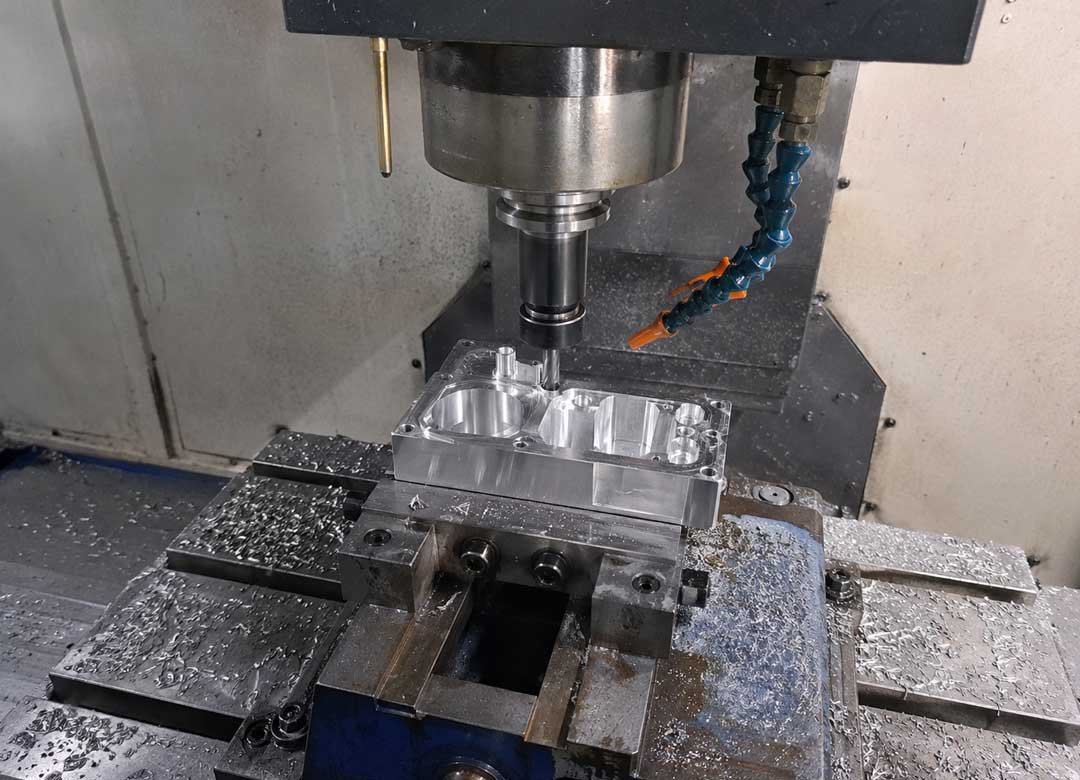 Precision LSR injection molding process for medical silicone parts